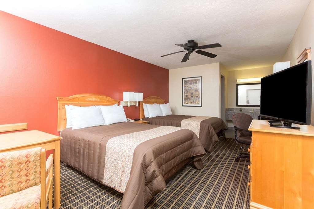 Days Inn By Wyndham Forest Rom bilde
